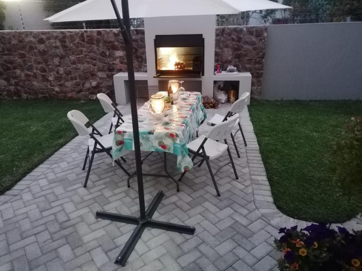 Elizabeth House Hotel Hermanus Buitenkant foto